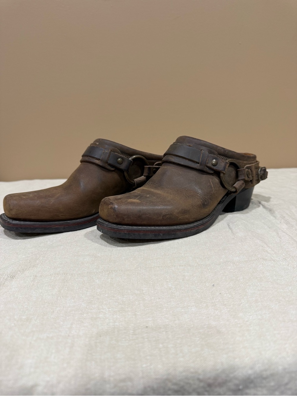 Frye Leather Harness Mules Women’s 8 1/2 Medium